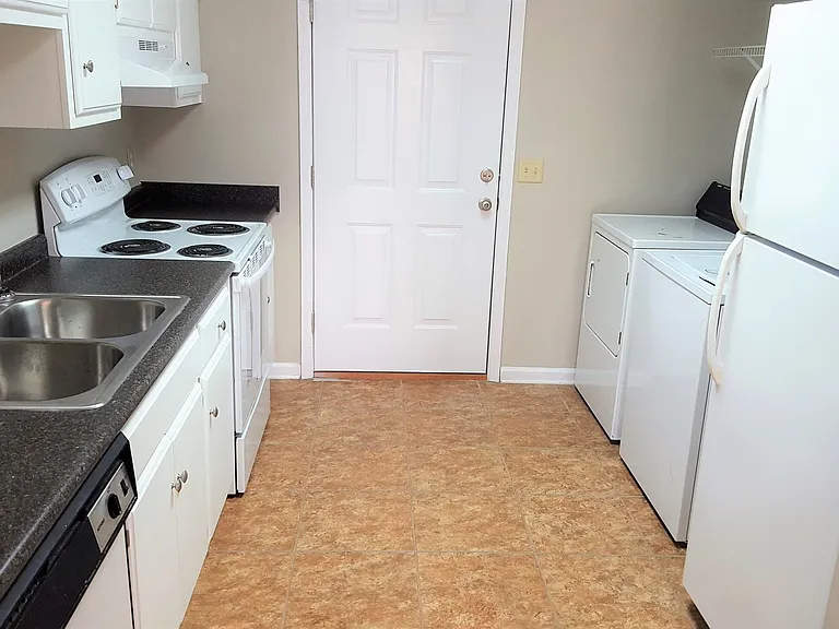 26 Southern Ct — Photo 3
