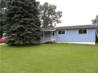 3316 55th St, Center Point, IA 52213