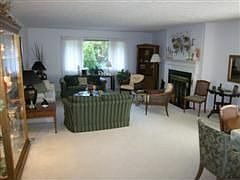2nd image of 401 Wild Oak Ln