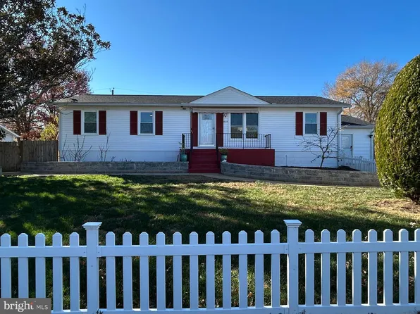 8014 Steadman St, Alexandria, VA 22309