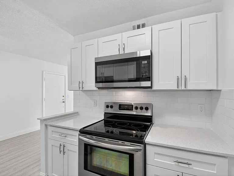 1500 N Congress Ave #C20 — Photo 7
