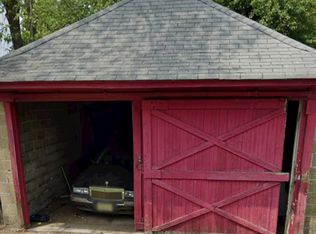 13 Walnut St, Penns Grove, NJ 08069