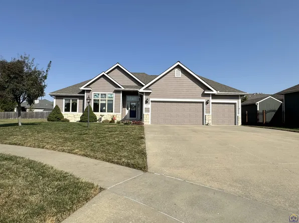 8010 SW 28th Ct, Topeka, KS 66614