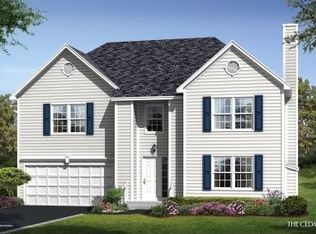 900 Orlando Ave, West Hempstead, NY 11552