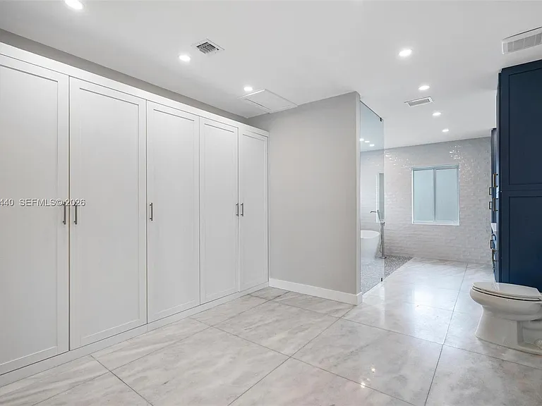 739 Blue Rd — Photo 14