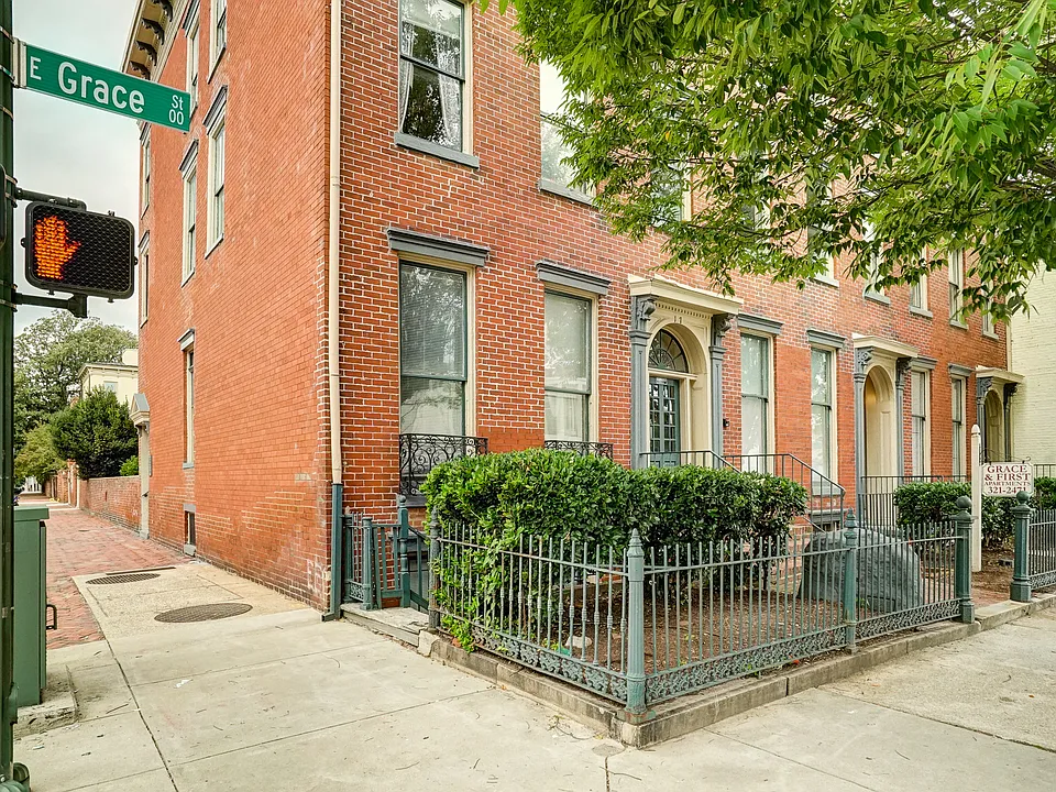 17 E Grace St #F