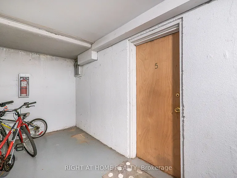 2605 Woodchester Dr #5 — Photo 28