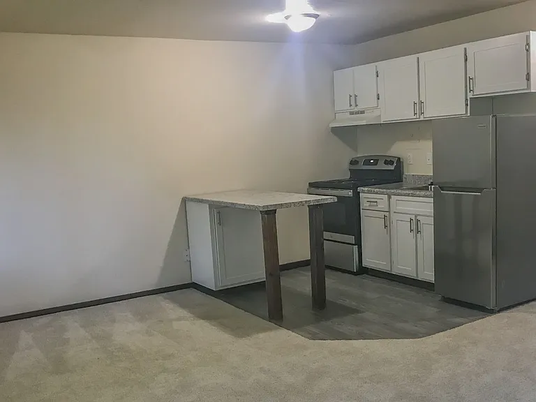 Courtyard Apartments — Photo 42