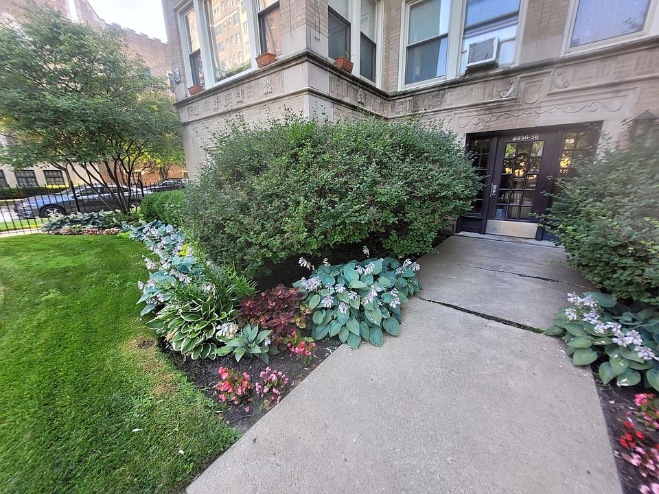 1st image of 6856 S Oglesby Ave