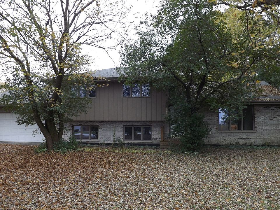 1st image of 4843 Hollywood Dr