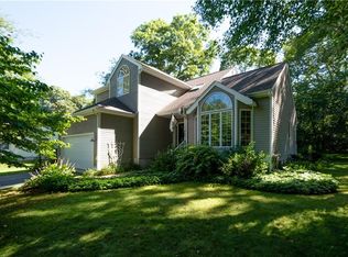 68 Table Rock Rd, South Kingstown, RI 02879