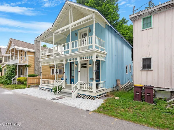 27 Albany Avenue, Round Lake, NY 12151