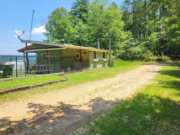 23 Yonah Lake Rd, Toccoa, GA 30577