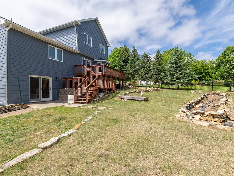 1132 Enchantment Rd — Photo 31