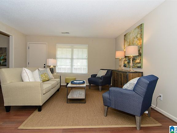 4th image of 907 SW Chapel Creek Dr #907