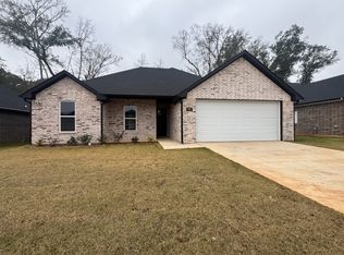 910 Alex Dr, Whitehouse, TX 75791