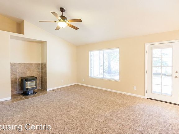 4th image of 3544 Santos Cir