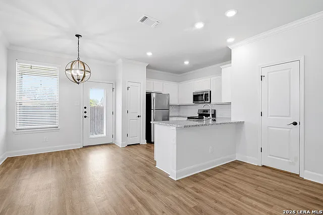 10310 Lynwood Br #102 — Photo 7