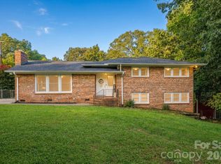122 Crestwood Dr, Chester, SC 29706