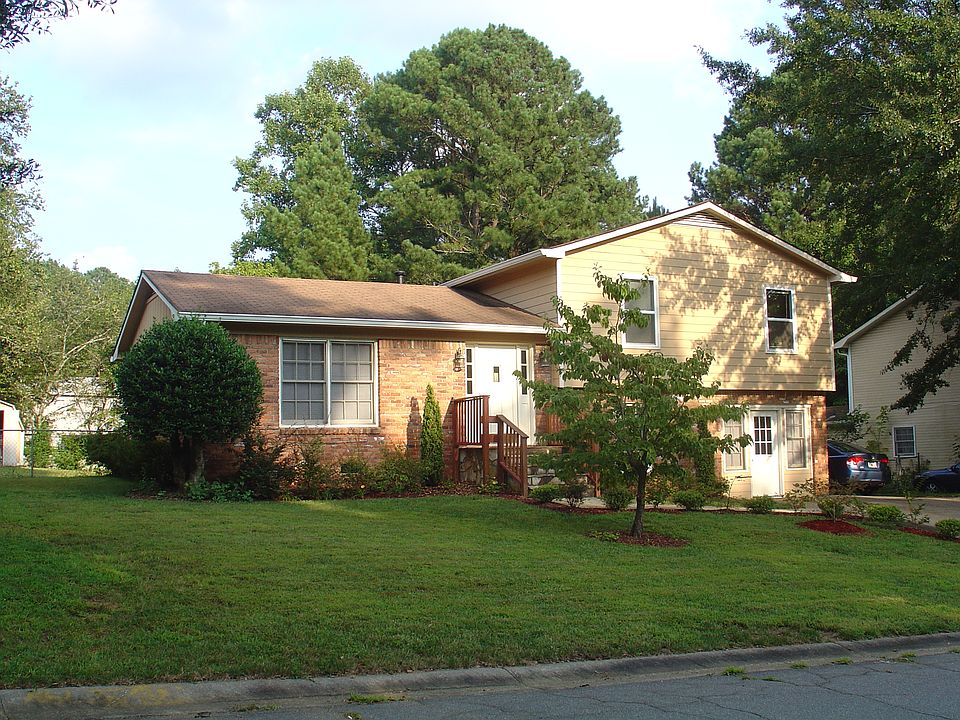 1st image of 575 Westchester Cir