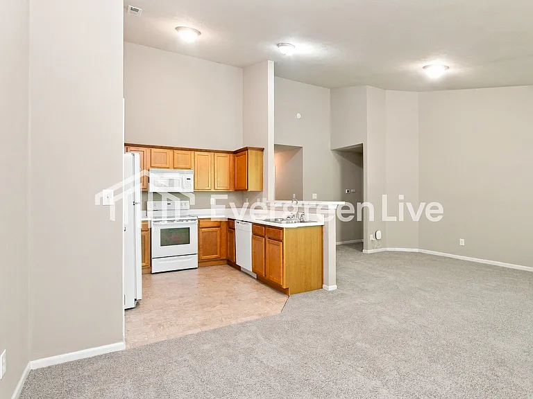 7823 Trisa Ct — Photo 4