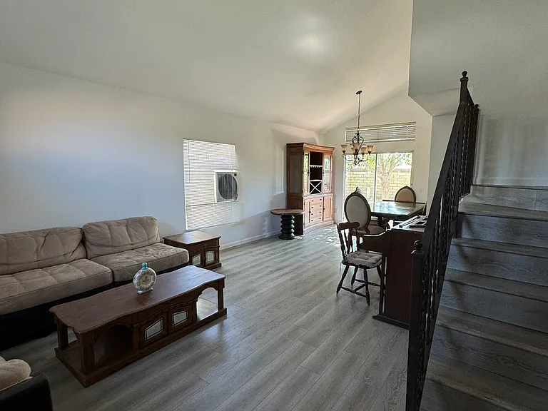37233 Newbury Pl — Photo 8