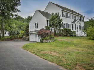 7 Bennett Cir, Billerica, MA 01821