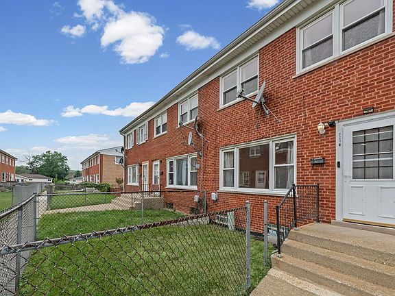 3rd image of 9543 Sumac Rd APT G