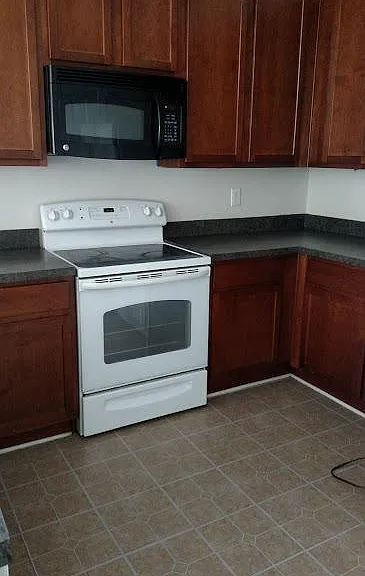 211 Two Forts Rd — Photo 21