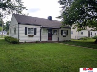 6643 Charles St, Omaha, NE 68132