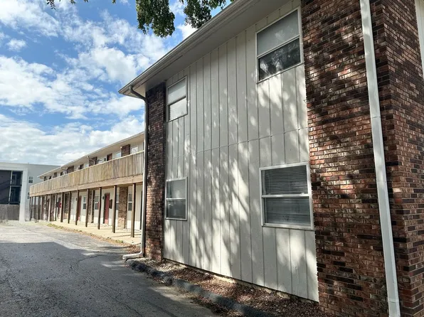 S0098-MF11-E1, 819 S Jefferson Ave #J14, Springfield, MO 65806