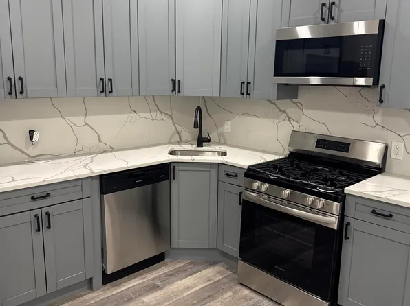 655 Avenue C image 17 of 20