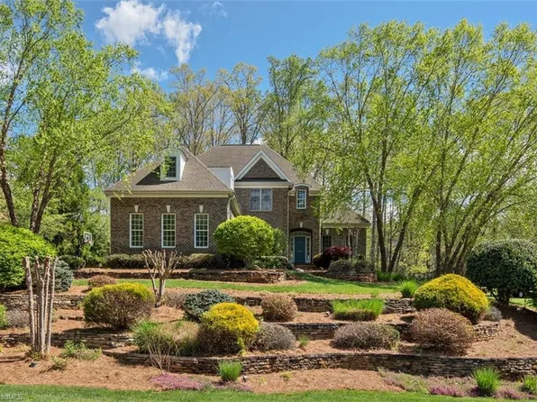 8238 Ipswich Ct, Summerfield, NC 27358