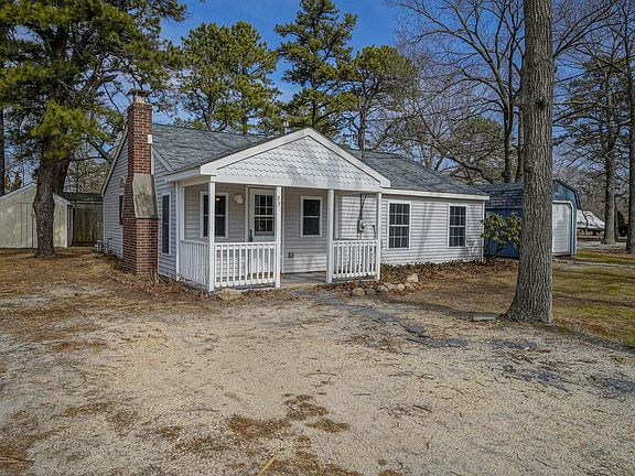 2nd image of 89 Holly Dr