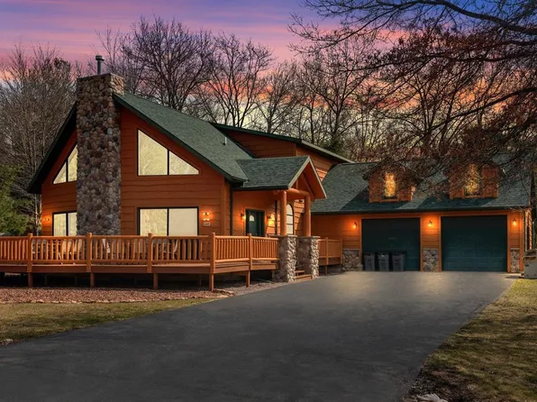 240 Berry Lane Drive, Lake Delton, WI 53965