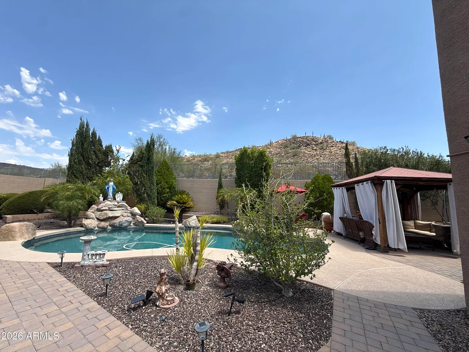 5 bed, 3.5 bath, 3482 sqft, $5,700 — Photo 1