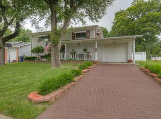 115 Golf Rd, Webb City, MO 64870