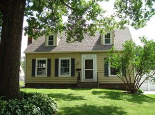 425 Dunreath Dr NE, Cedar Rapids, IA 52402