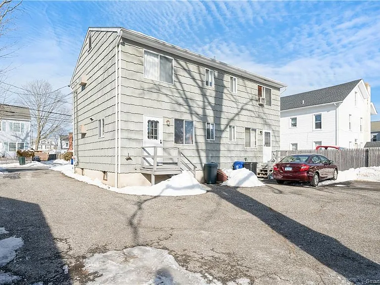8 Plymouth Ave #B — Photo 14