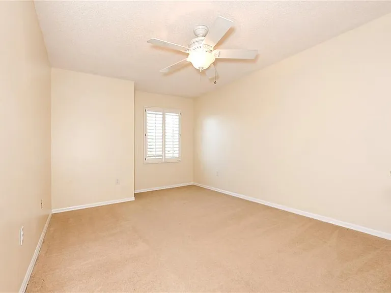 4906 Augusta Ave — Photo 22