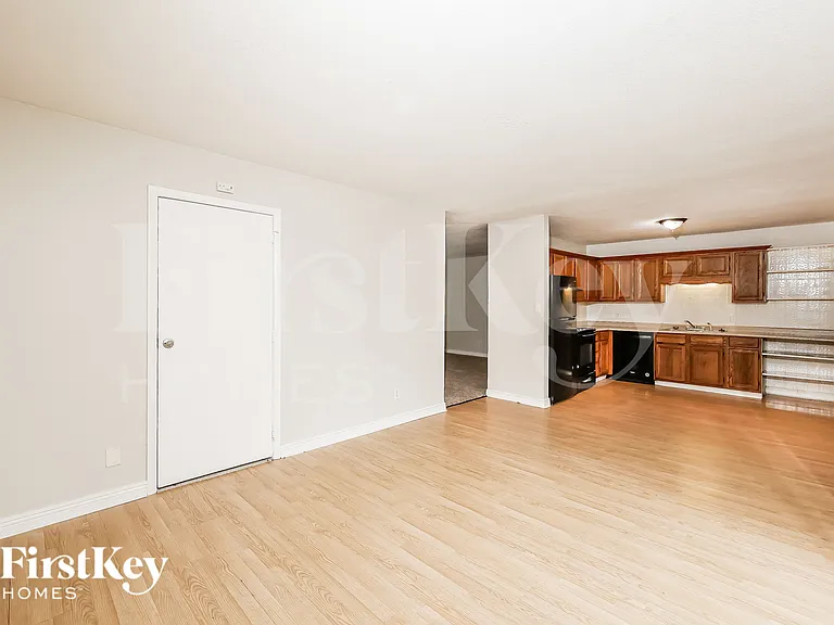 322 Deville Pl — Photo 9