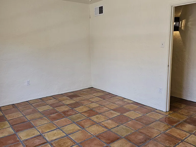 318 N Fremont Ave #2 — Photo 12