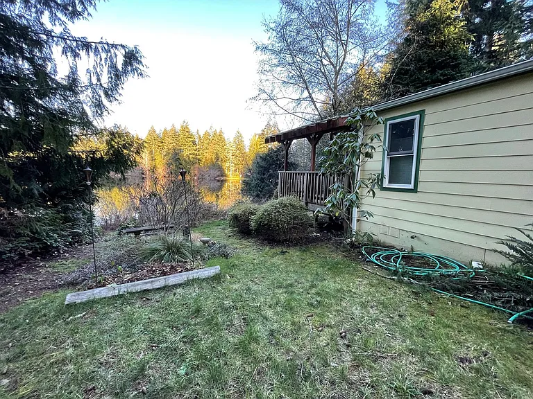 17711 Bass Ln NW — Photo 21
