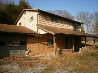 3769 Donnellville Rd, Natrona Heights, PA 15065