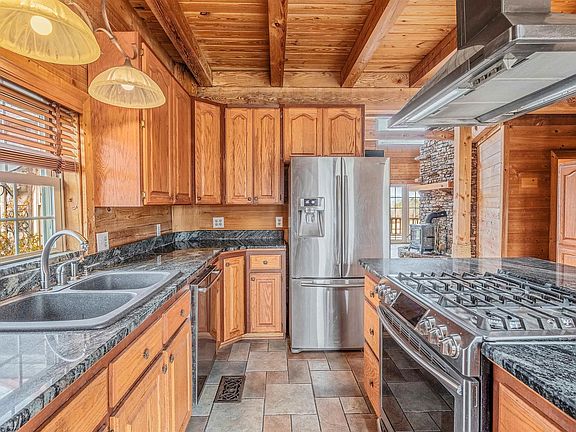 14th image of this home