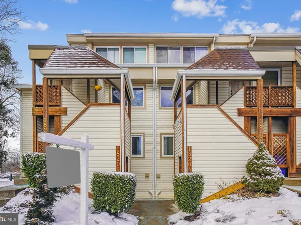 18202 Windsor Hill Dr #301, Olney, MD 20832