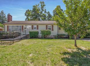 44 Mather St, Manchester, CT 06042