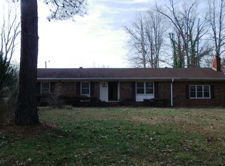 1404 Kellenberger Dr, Greensboro, NC 27406