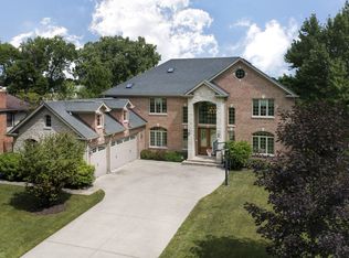 2812 Shannon Rd, Northbrook, IL 60062