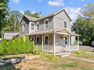 132 Chestnut St, Branford, CT 06405